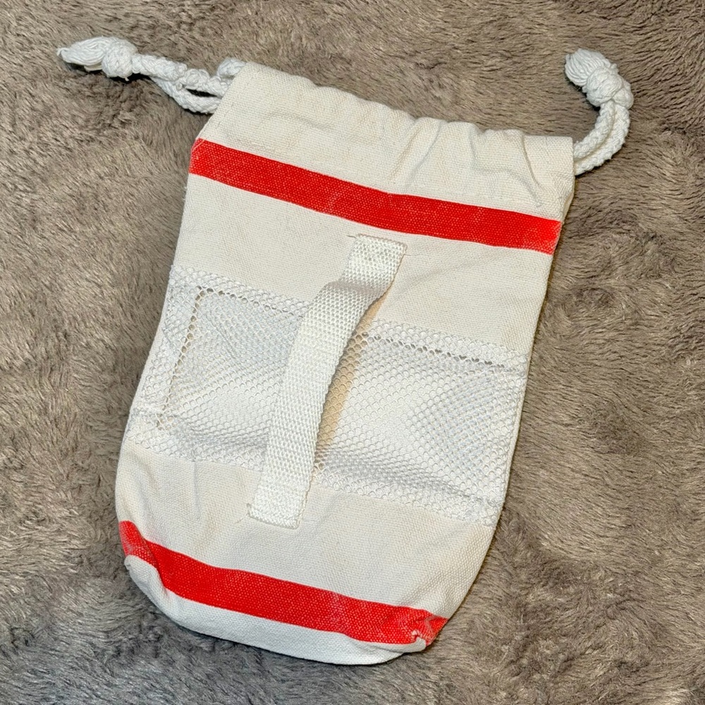 NWOT - Dock & Bay Waikiki Coral Microfiber Beach Towel, Size - L (63 x 31”) - Picture 3 of 11